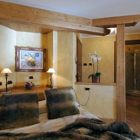 Hotel Da Compagnoni بيريوِل تْشيرفينيا المظهر الخارجي الصورة
