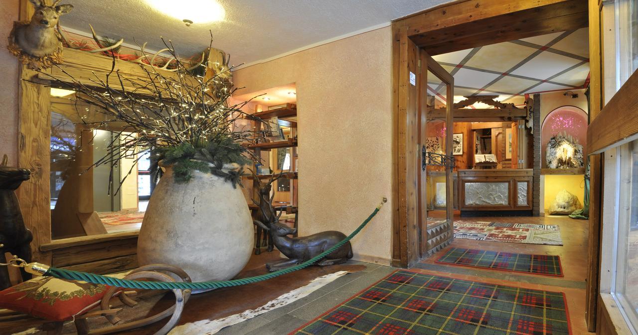 Hotel Da Compagnoni بيريوِل تْشيرفينيا المظهر الخارجي الصورة