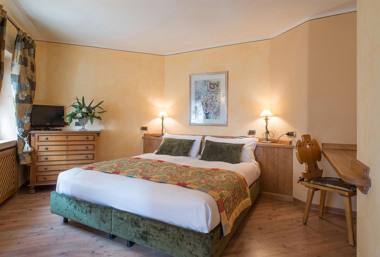 Hotel Da Compagnoni بيريوِل تْشيرفينيا المظهر الخارجي الصورة