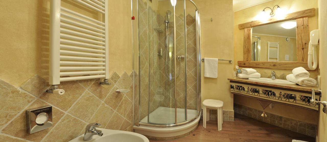 Hotel Da Compagnoni بيريوِل تْشيرفينيا المظهر الخارجي الصورة